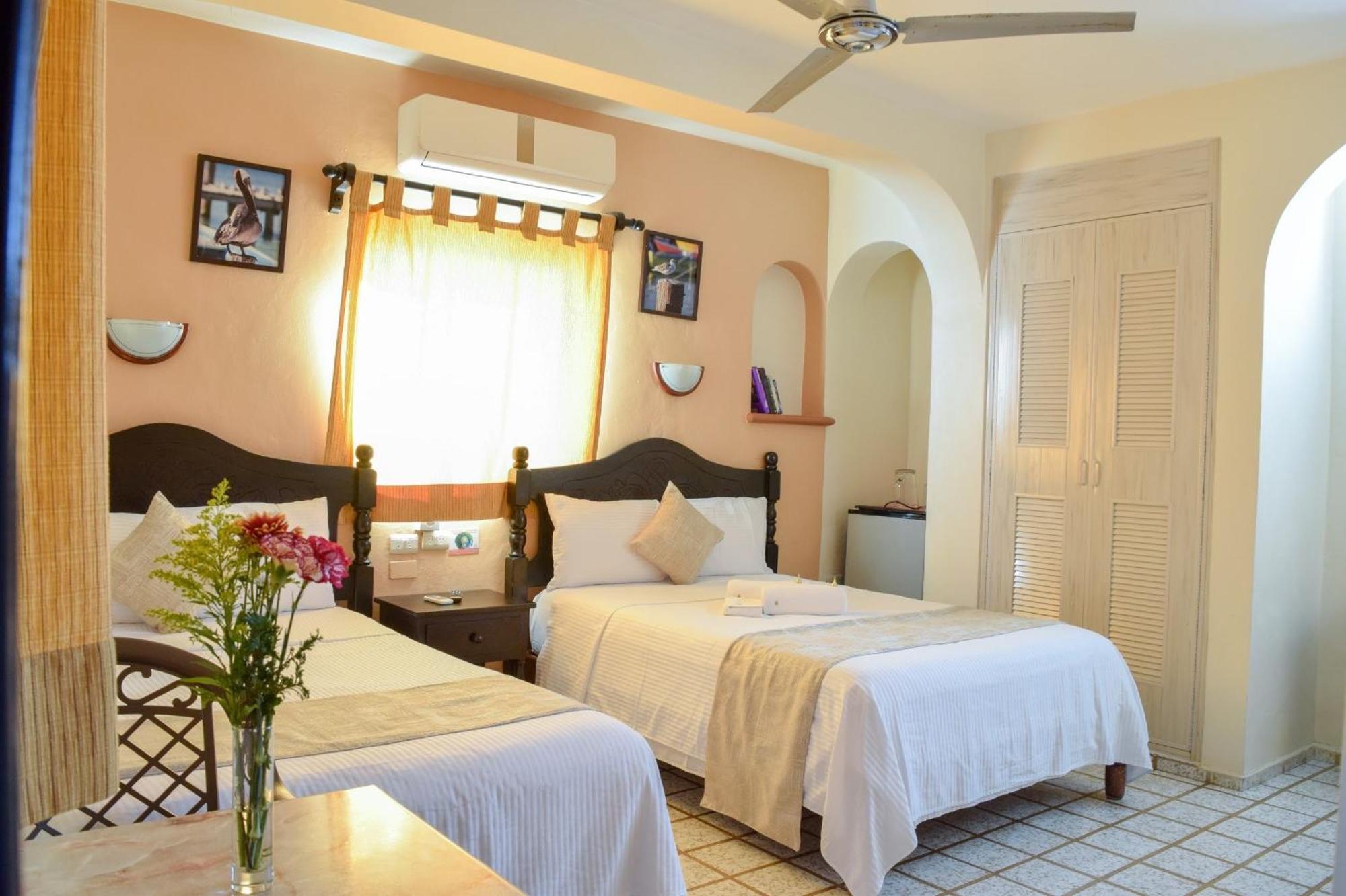 Hotel Bucaneros Isla Mujeres Εξωτερικό φωτογραφία