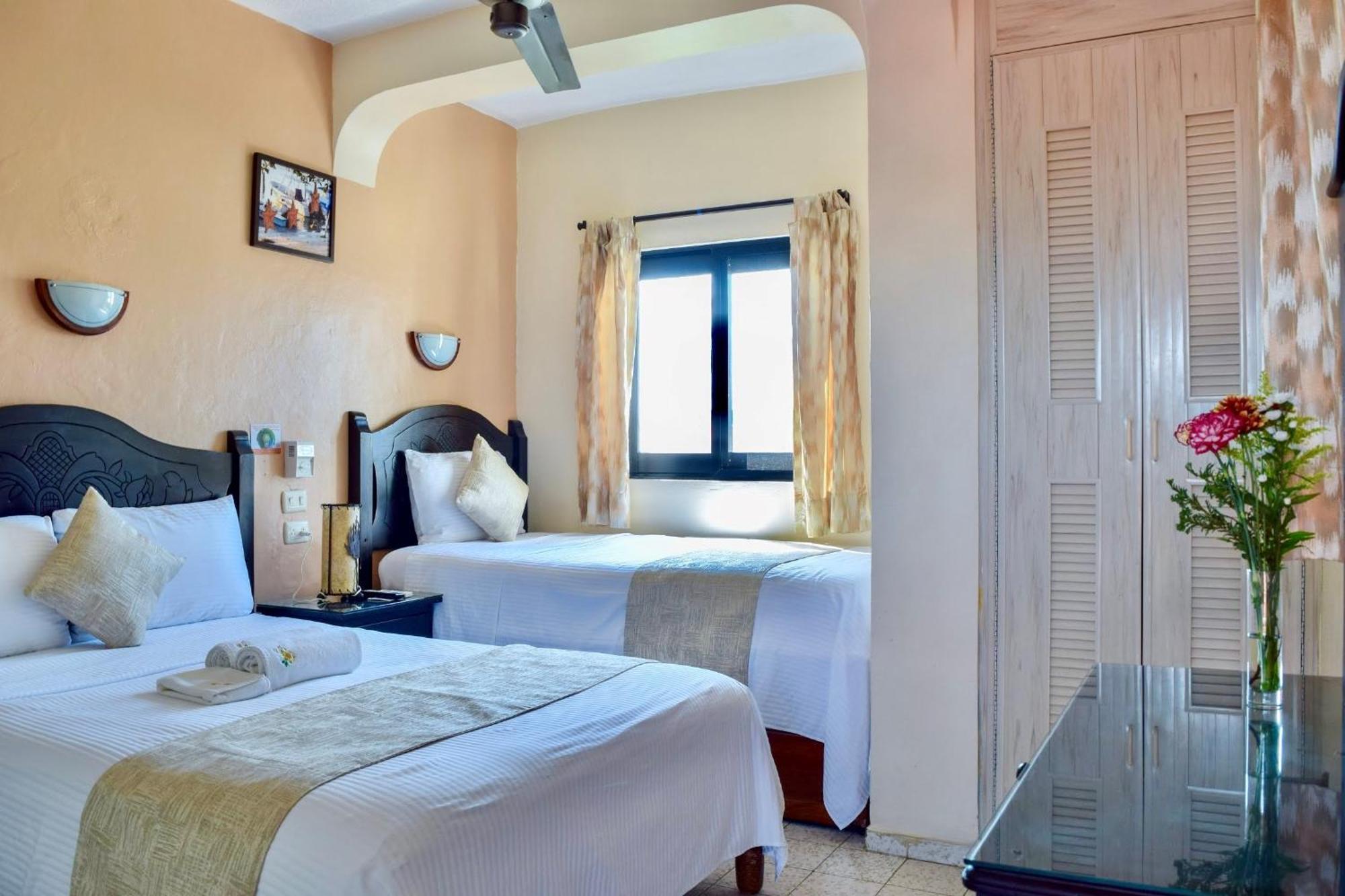 Hotel Bucaneros Isla Mujeres Εξωτερικό φωτογραφία